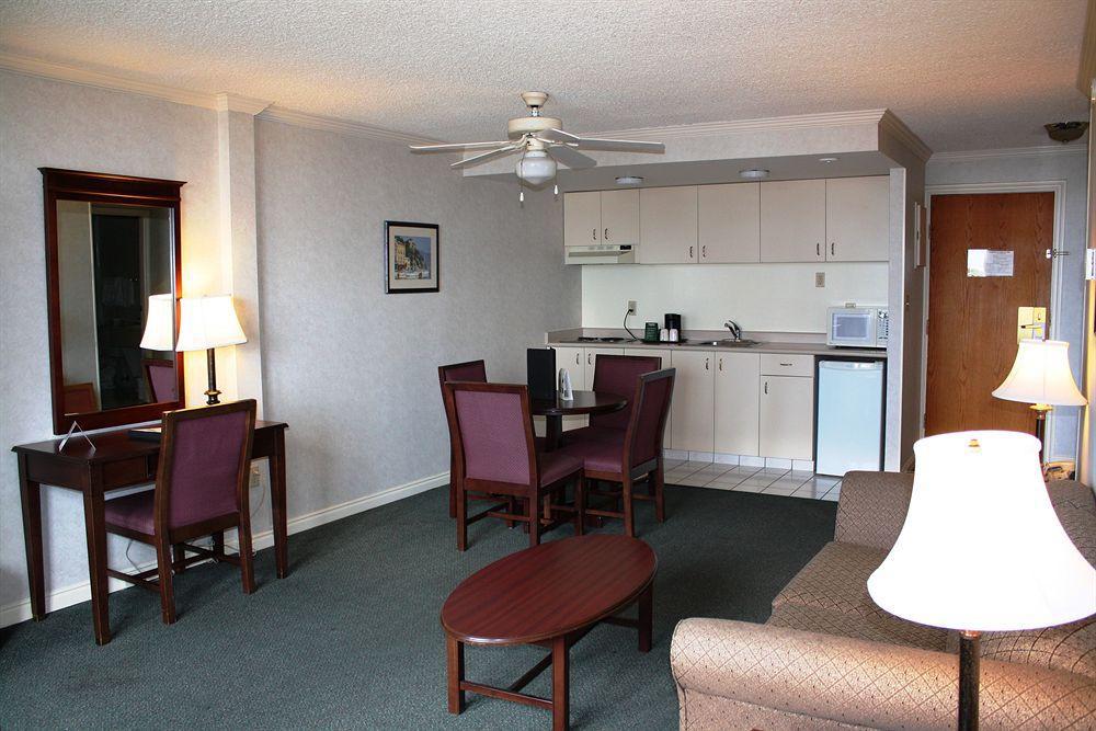 Harbour Towers Hotel & Suites Victoria Bilik gambar
