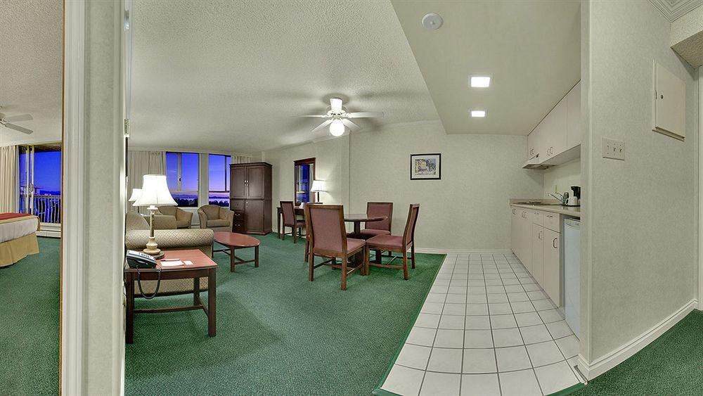 Harbour Towers Hotel & Suites Victoria Luaran gambar