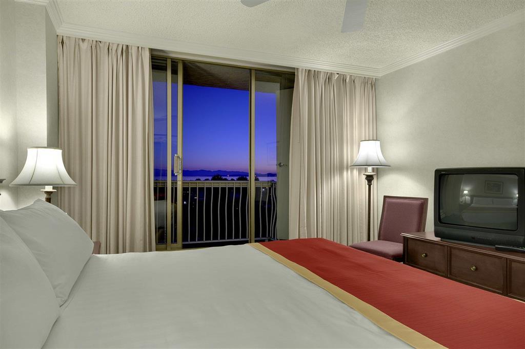 Harbour Towers Hotel & Suites Victoria Bilik gambar