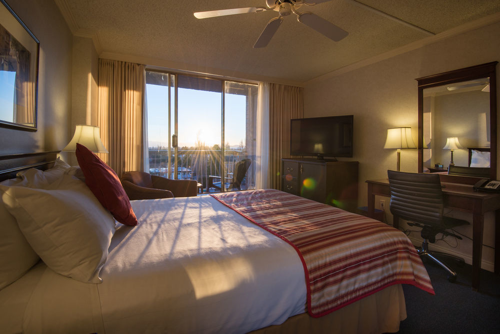 Harbour Towers Hotel & Suites Victoria Luaran gambar