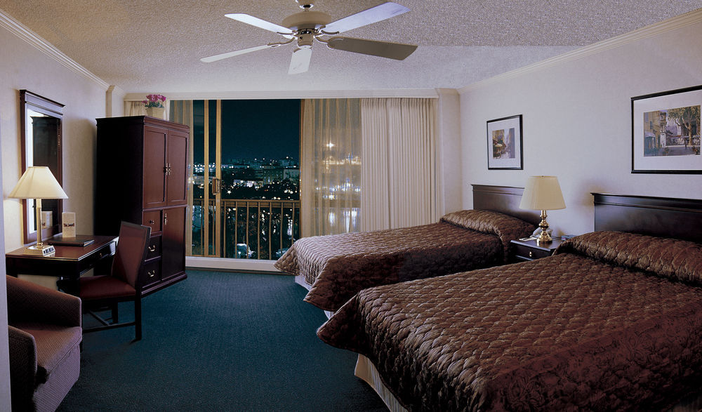 Harbour Towers Hotel & Suites Victoria Luaran gambar